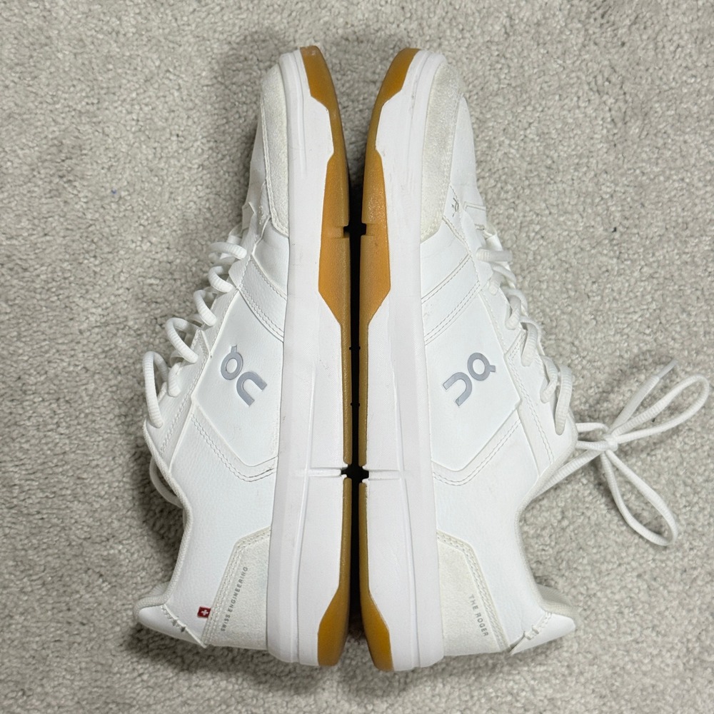 On Mens 11 The Roger Clubhouse White Ivory Sneakers 48.99435